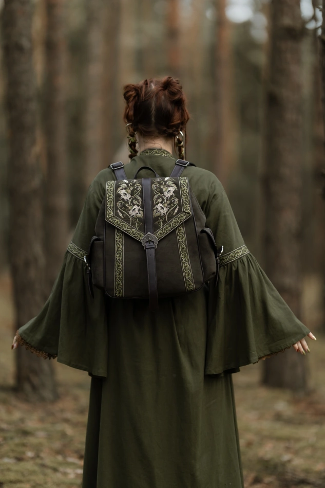 MOONVINE BACKPACK - OLIVE