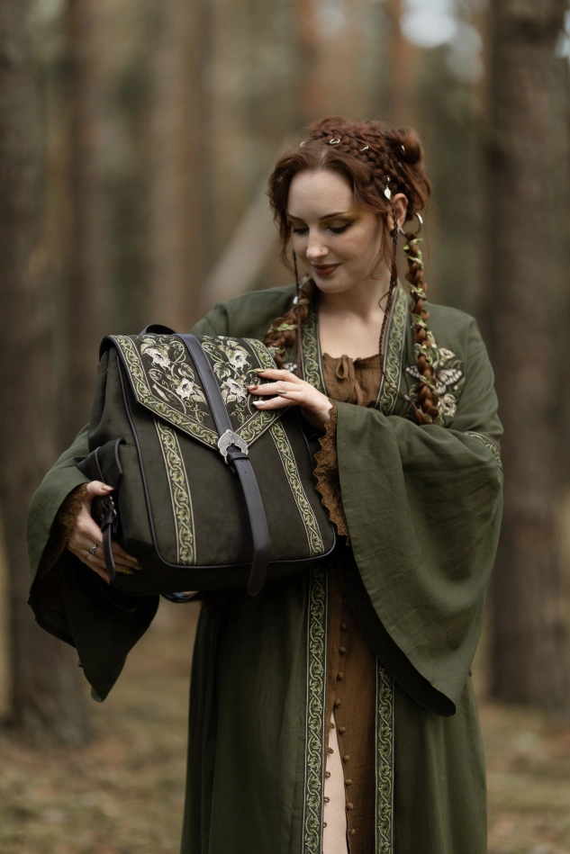 MOONVINE BACKPACK - OLIVE
